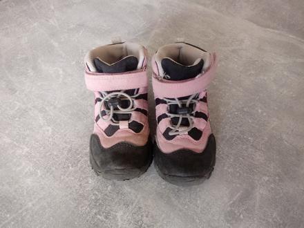 Trekove celoročne topanky, 25