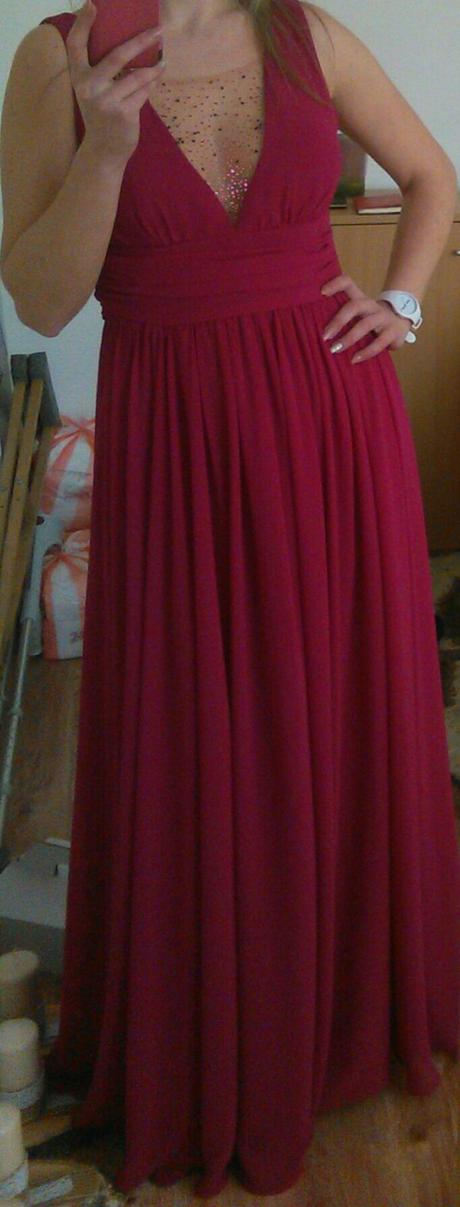 Spolocenske saty, 38