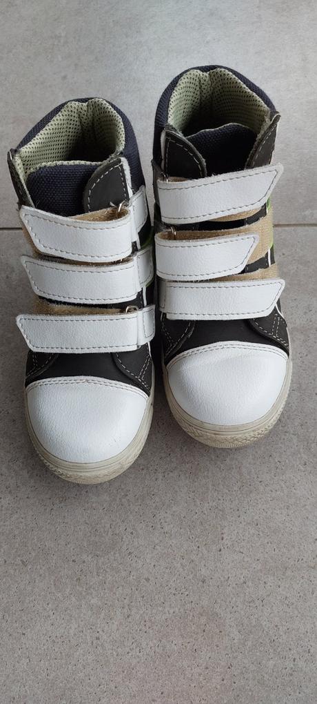 Koženné topánky, 28