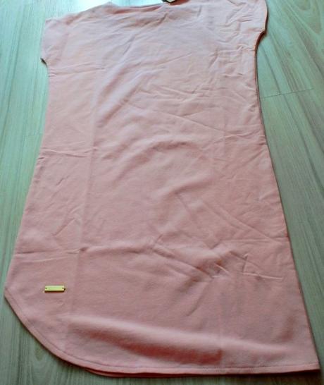 Elastické svetloružové minišaty zn.peekaboo, l/xl, l