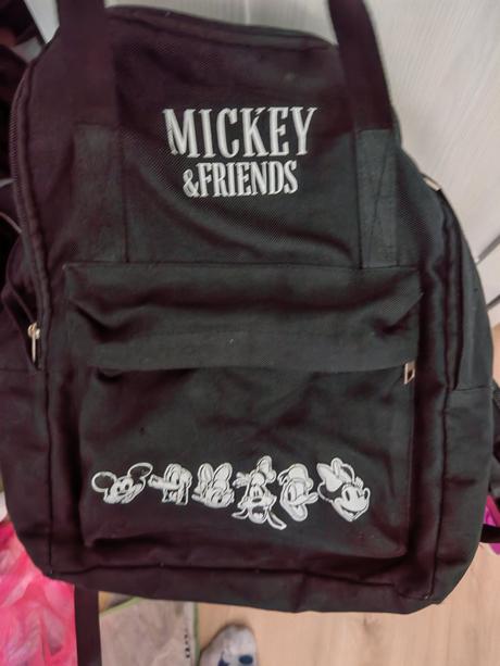 Cierny ruksak mickey - nie skolsky, 