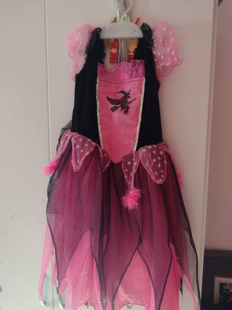 Karnevalové šaty -čarodejnica 130v., 