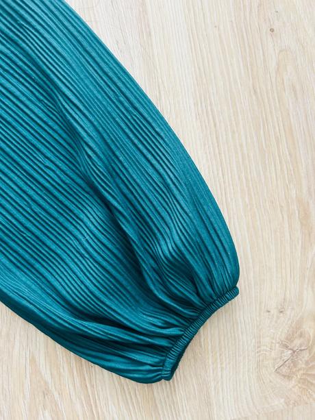 Nádherné plisované smaragdové šaty zara, zara,s