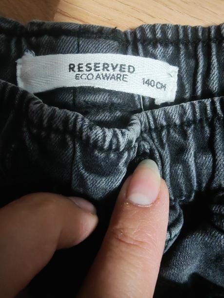 Kraťasy, reserved,140