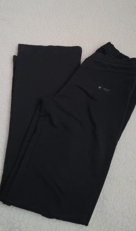 Značkové tepláky, m