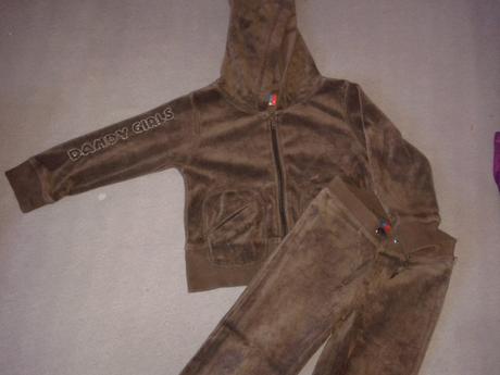 Velurova suprava, topolino,98