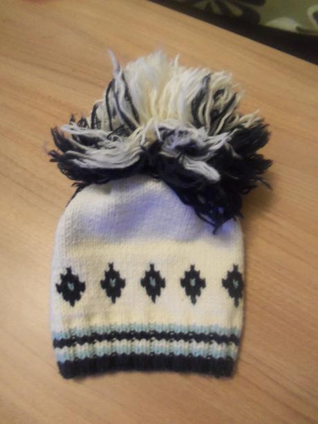 Zimná čiapka s veľkým brmbolcom - 86-92., 86