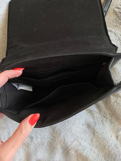 Kabelka sinsay, sinsay