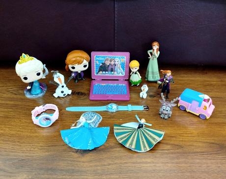 Zbierka figúrok frozen anna a elsa,