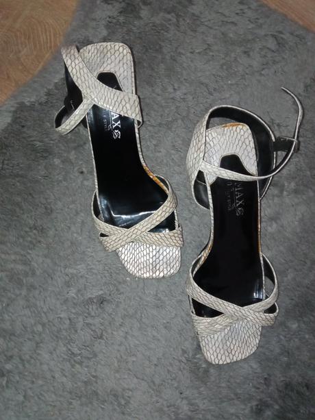 Krásne sandalky, 38