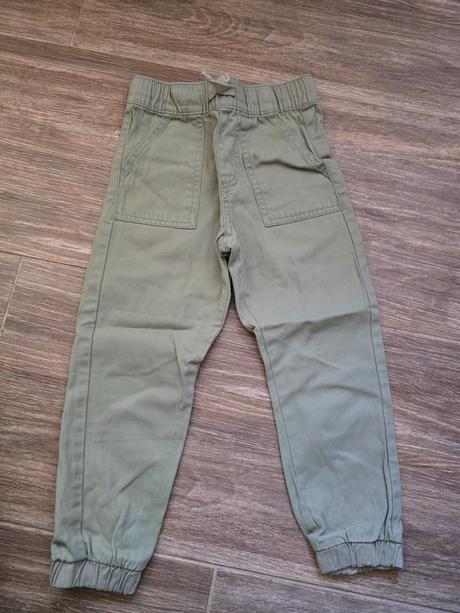 Nohavice č.110-116, 110