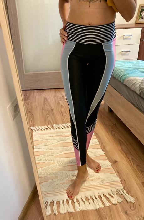 Dámske športové legíny, xs