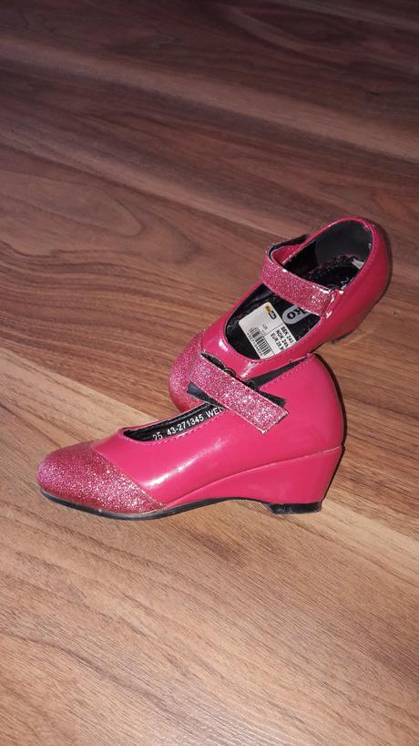 Sandalky, s platormou., 23