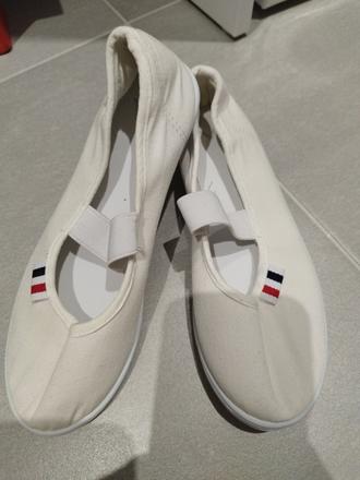 Cvicky, deichmann,33