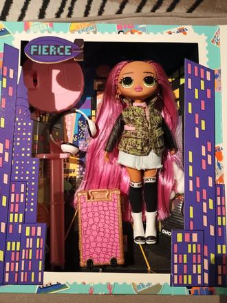 Lol sueprise world travel, 