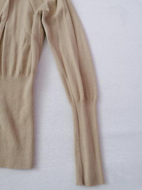 Svetlo-hnedý sveter, xs