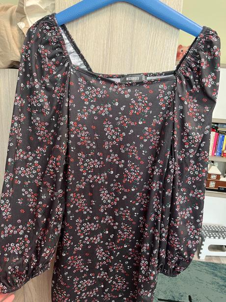 Kvietkované šaty, xs