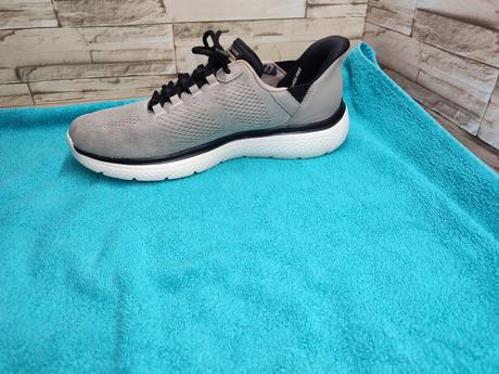 Skechers 42 - šedé našuchovacie tenisky, skechers,42