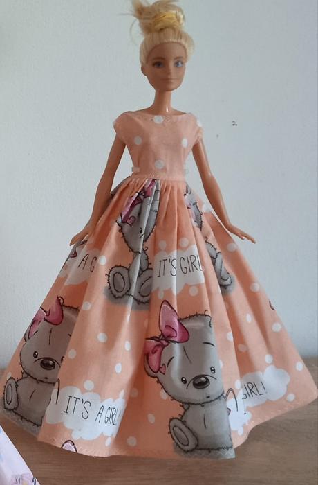 Šaty pre barbie, 