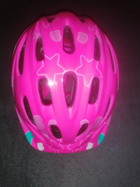 Cyklistická prilba, s