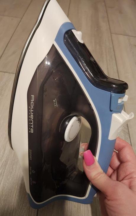 Žehlička rowenta dx1531,2200w, rowenta