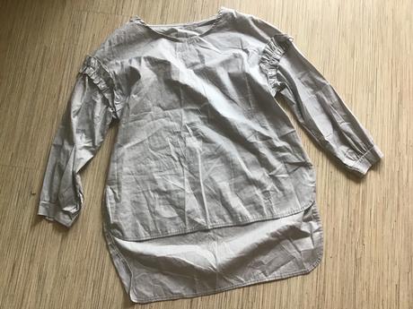 Krasna bluzka s voalnikmi /2e, 40 / m