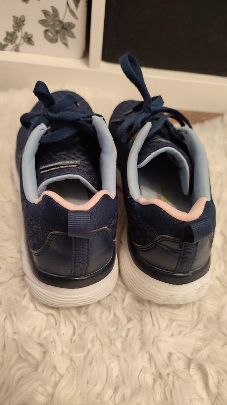Tenisky, skechers,36