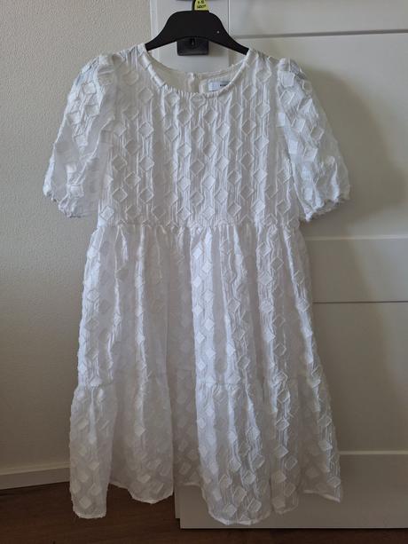 Biele saty, reserved,134