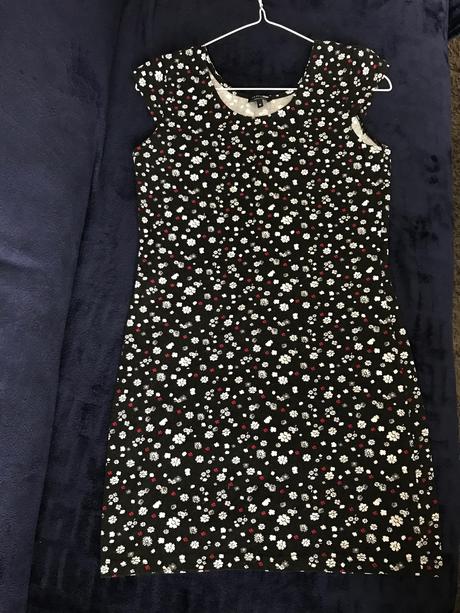 Jednoduché čierne šaty, reserved,m