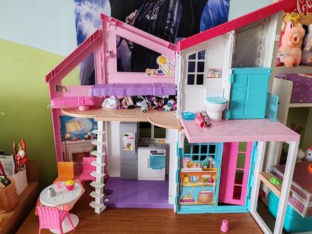 Barbie domček,
