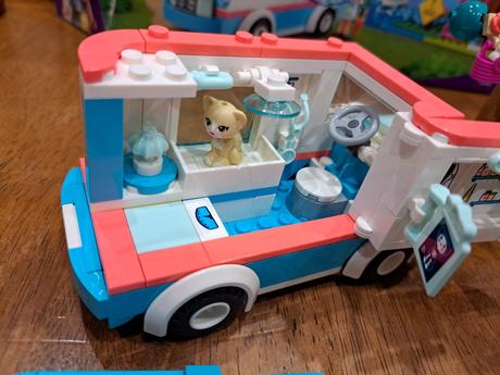 Lego friends 41445 veterinárna sanitka, 