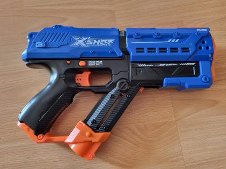 Detské pištole xshot na penové náboje,