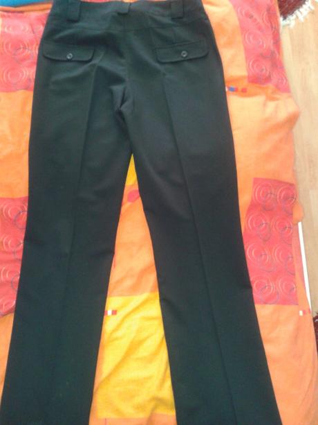 Nohavice s blúzkou, 38