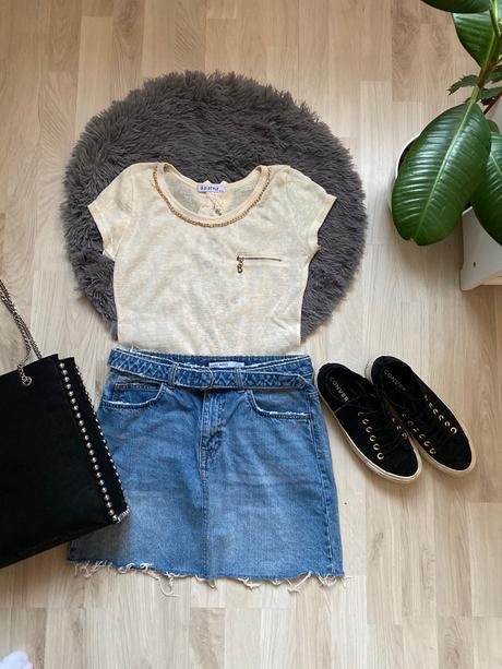 Bežove tričko s čipkou, s