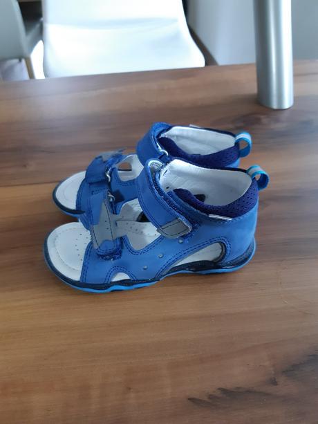 Kožené sandále, bartek,25