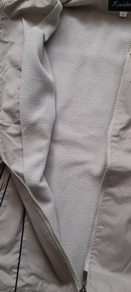 Tepla nepremokavá vetrovka, l