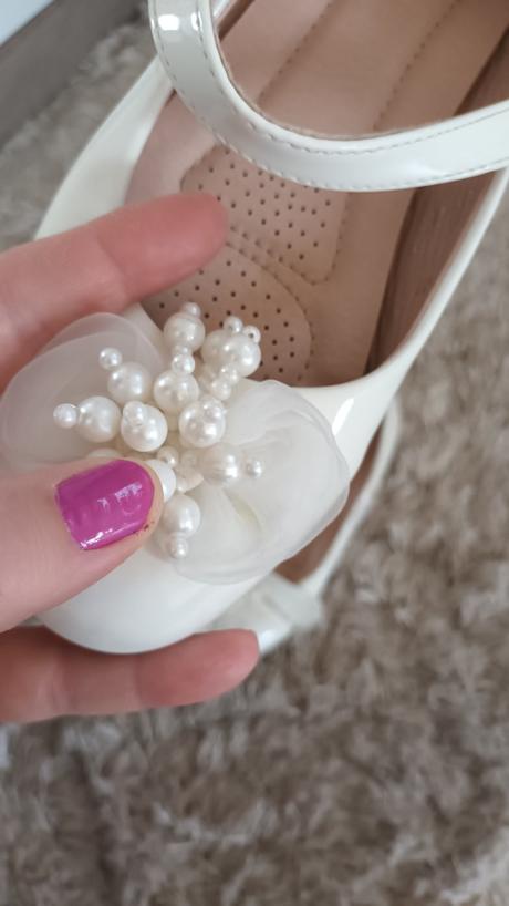 Elegantné biele topánočky, 35