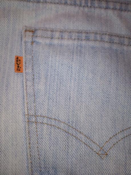 Štýlové krátke jeansy levis, levis,l