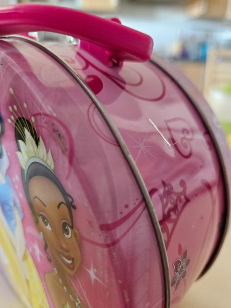 Plechova doza princezne disney, disney