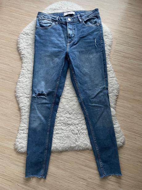 Modre roztrhane rifle reserved, reserved,38