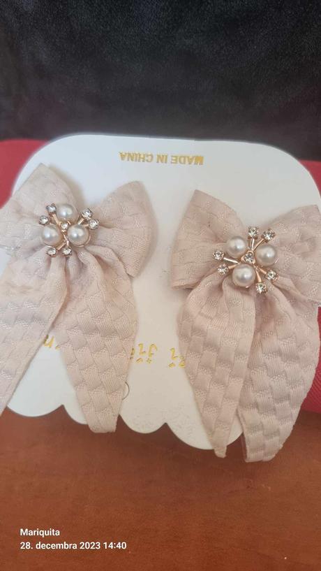 2x sponky do vlasov,