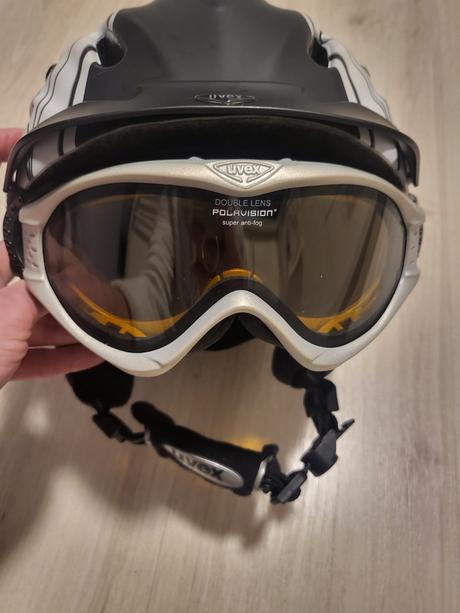 Lyžiarska prilba + okuliare,detská - pre školáka, uvex,s