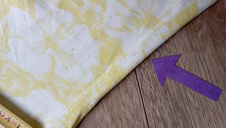 Žltobiele bavlnené šaty na leto, s