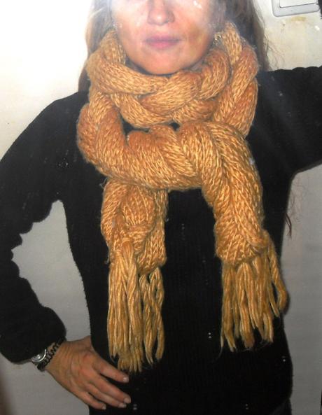 Mäkký a hrubý šáľ-  cca 225cm, 