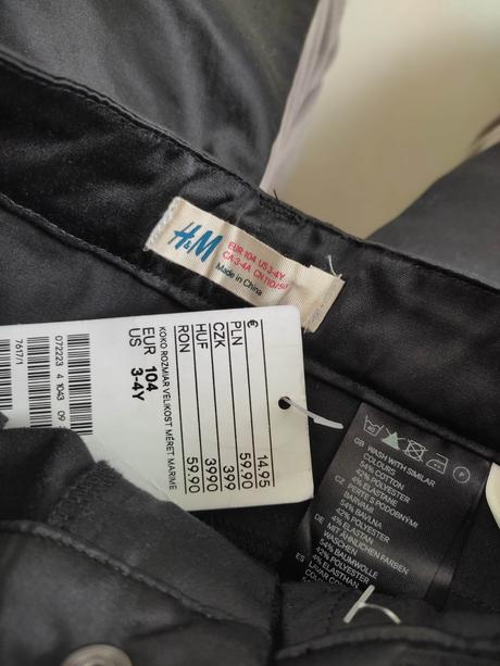 Nohavice s lesklym efektom nove, h&m,104