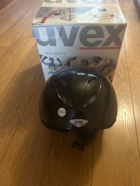 Predam lyziarsku prilbu uvex, uvex,s