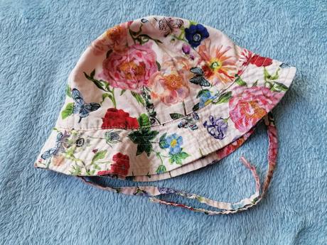 Kvetinový klobúčik, h&m,74