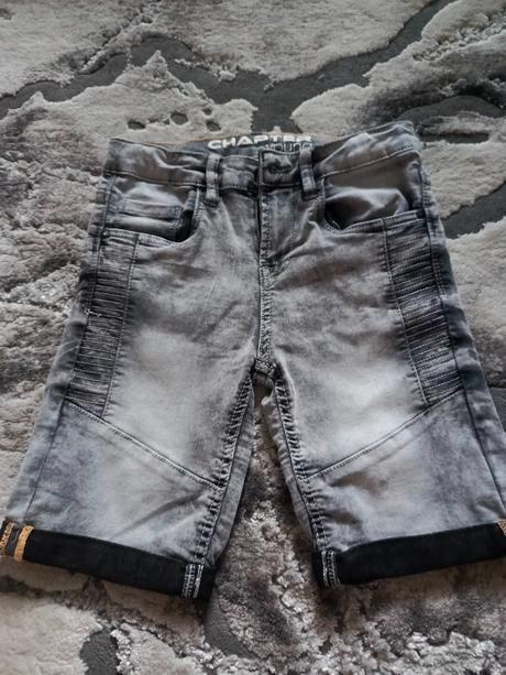 Riflové kraťasy, chapter young,146