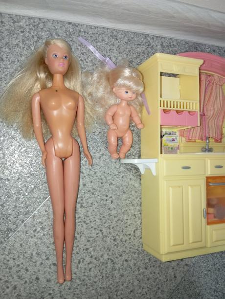 Barbie kuchyňa s riadikmi,