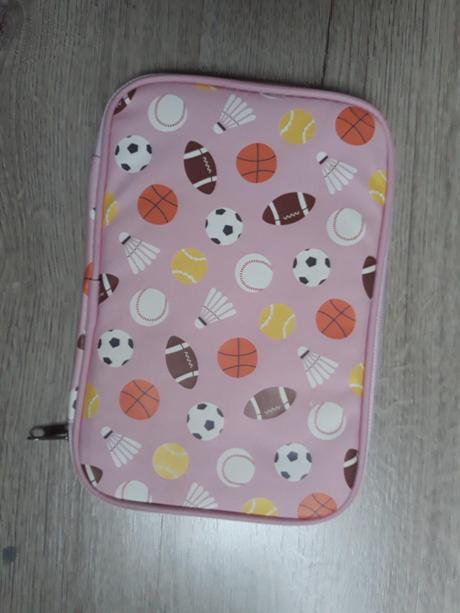 Dievčenský peračník, 